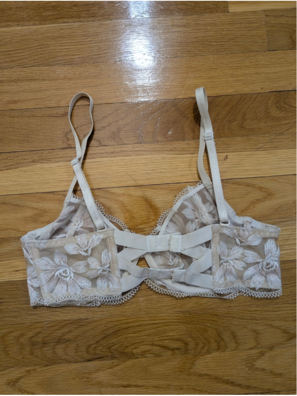 Free People Intimately Daniella Nude Floral Lace Bra 32C - Picture 4 of 7